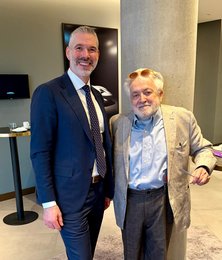 Daniel Neumann (Vorsitzender des Landesverbandes der Jüdischen Gemeinden in Hessen) mit Henryk M. Broder (Publizist und Buchautor) 